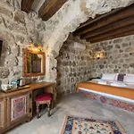 Hotel Foremanson Cave