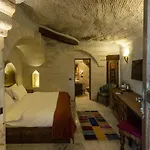 Foremanson Cave Hotel