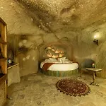 Foremanson Cave Hotel Nar