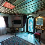 Foremanson Cave Hotel