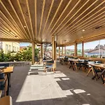 Foremanson Cave Hotel *