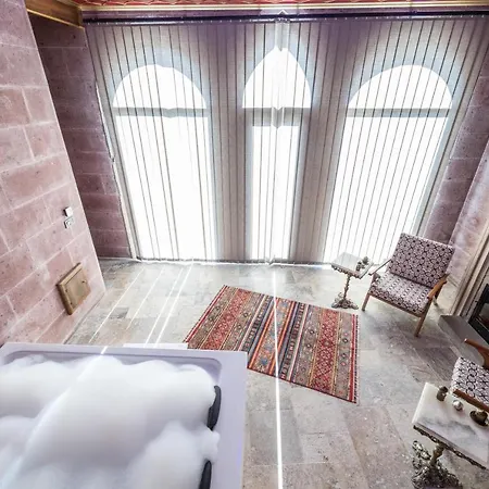 Hotel Foremanson Cave Nar