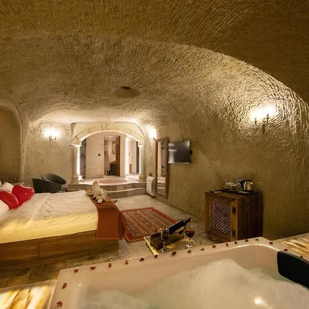 Foremanson Cave Hotel