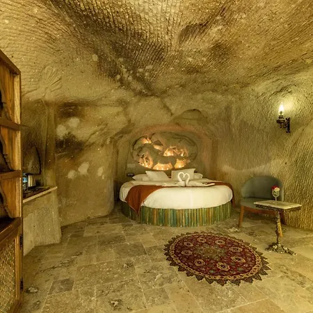 Foremanson Cave Hotel Nar
