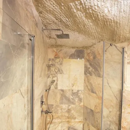 Foremanson Cave מלון Nar