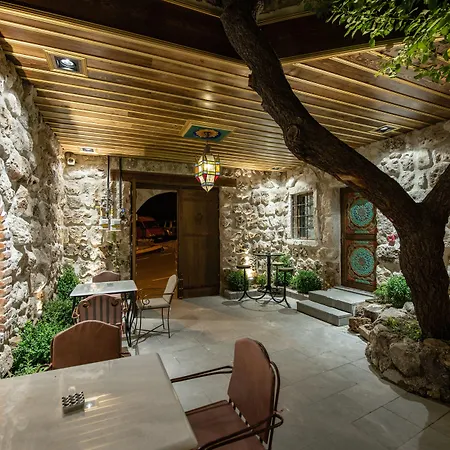 מלון Foremanson Cave