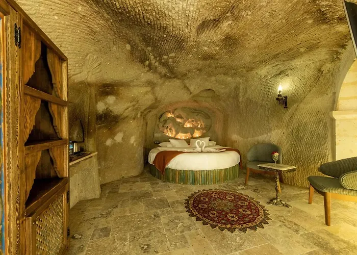 Foremanson Cave Отель Nar